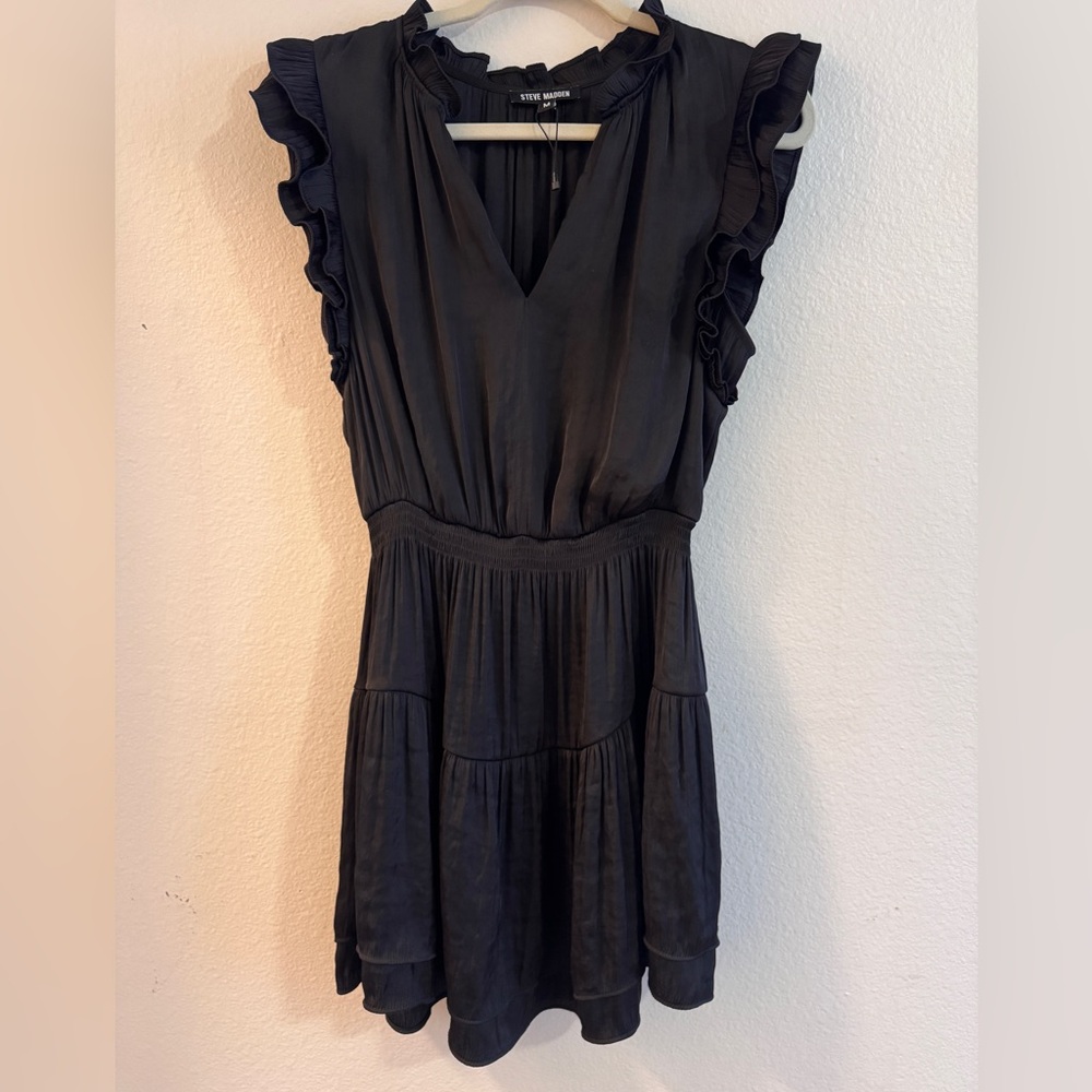 Steve Madden Black V-Neck Dress, Size Medium